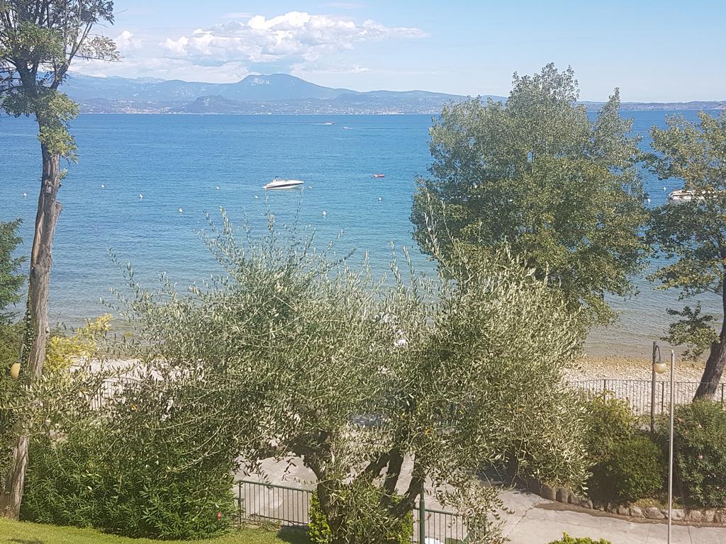 Casa Di Ludovica Apartment Manerba del Garda Luaran gambar