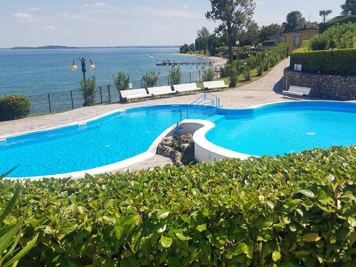 Casa Di Ludovica Apartment Manerba del Garda Luaran gambar